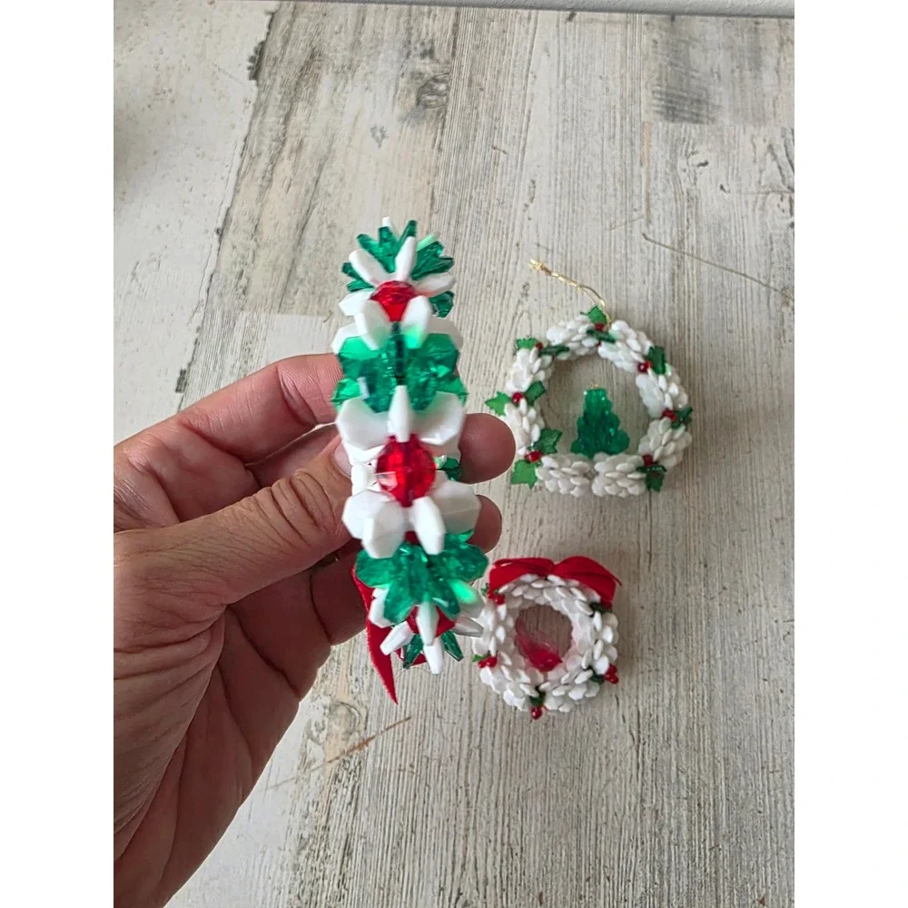 Vintage beaded wreath bird candle ornament Xmas tree